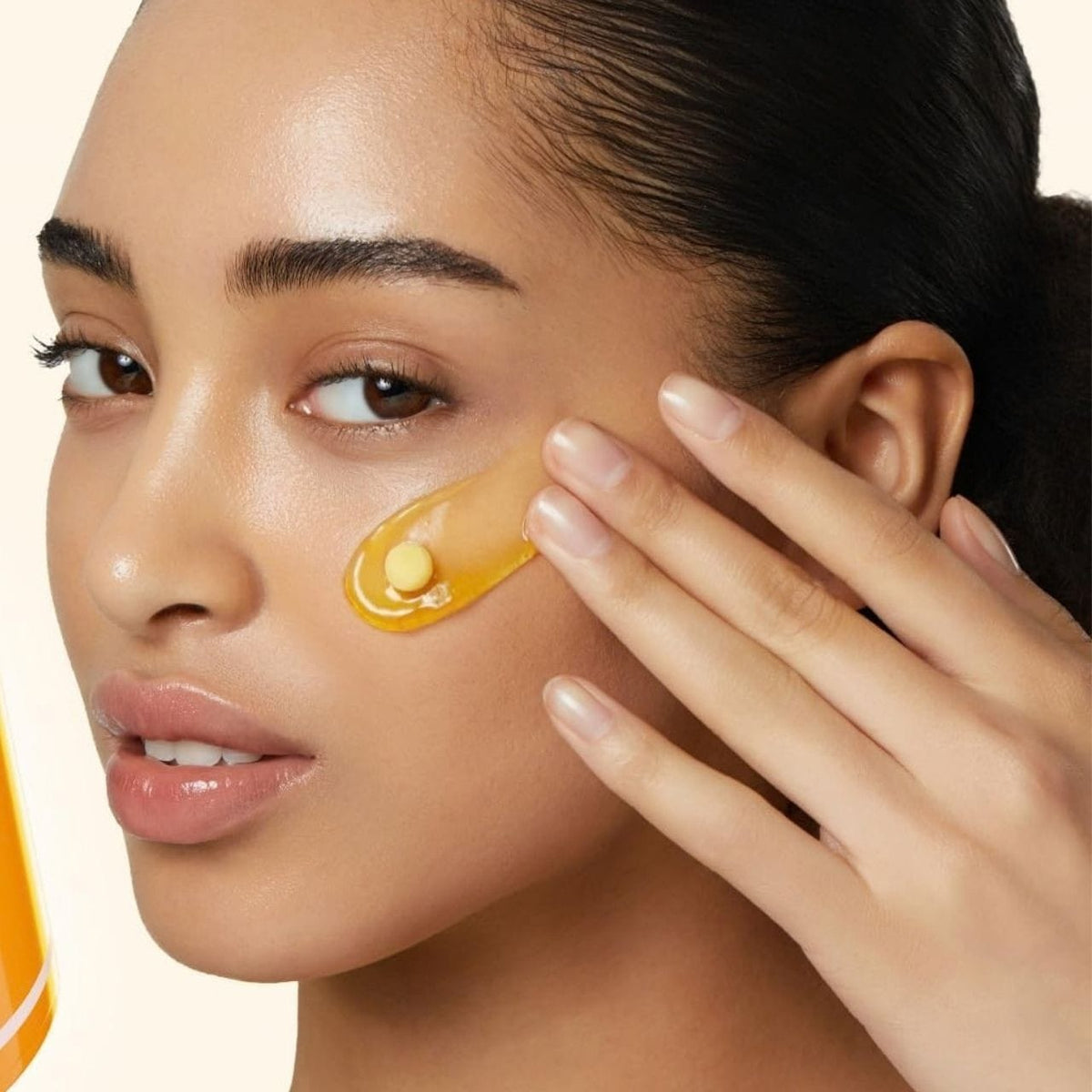 Medicube Crema en cápsulas con ácido kójico, cúrcuma y vitamina - 53 g